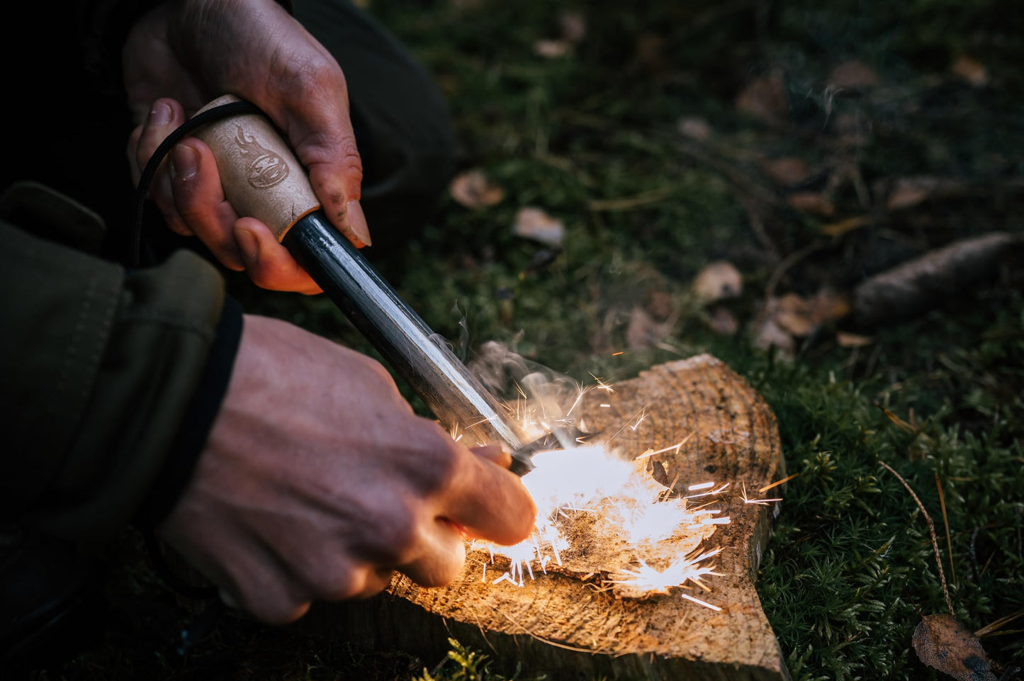 OUTDOOR NINJA Fire Steel The Legend XXXL Bushcraft fire striker for hiking, outdoor, trekking, camping and other outdoor hobbies including multifunctional scraper, the perfect survival gear.