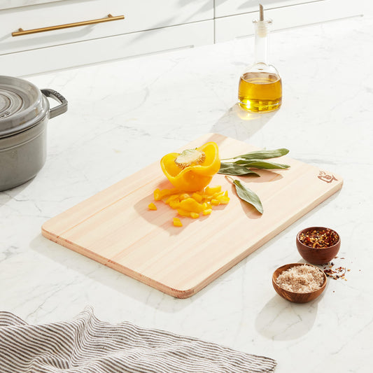 KAI Shun Cutting Board Hinoki, Size M - Japanese Cypress - Dimensions 40.5 x 27.5 x 1.35 cm Cutting Surface Wooden Board for Cutting