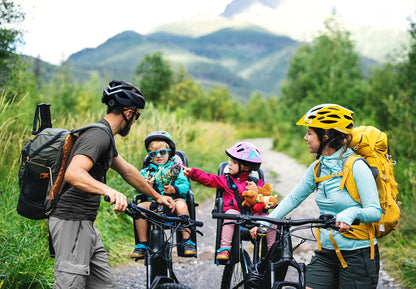 Meteor® Marven bike helmet for men, women, and children. Suitable for MTB, rollerblading, downhill, road biking, mountain biking, inline skating, BMX, scootering. Great for boys and girls.