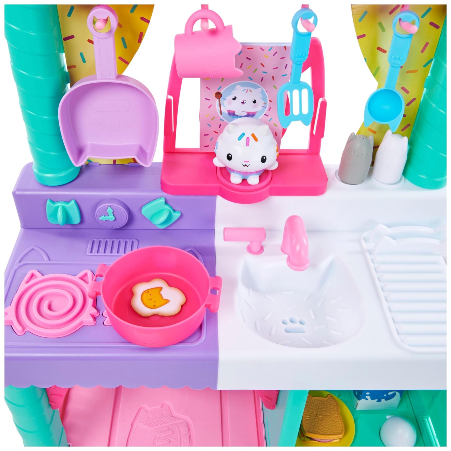 Gabby's Dollhouse, Cakey's Lifesize Kitchen, role play kitchen with sound effects, play kitchen accessories, and toy food, suitable for children aged 3 and up.