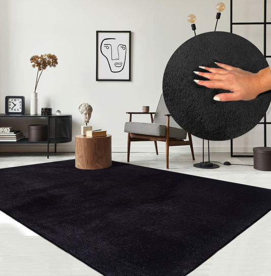 The carpet Relax Modern Fluffy Short Pile Rug, Anti-Slip Bottom, Washable up to 30 degrees, Super Soft, Fur Look, Black, 200 x 290 cm
