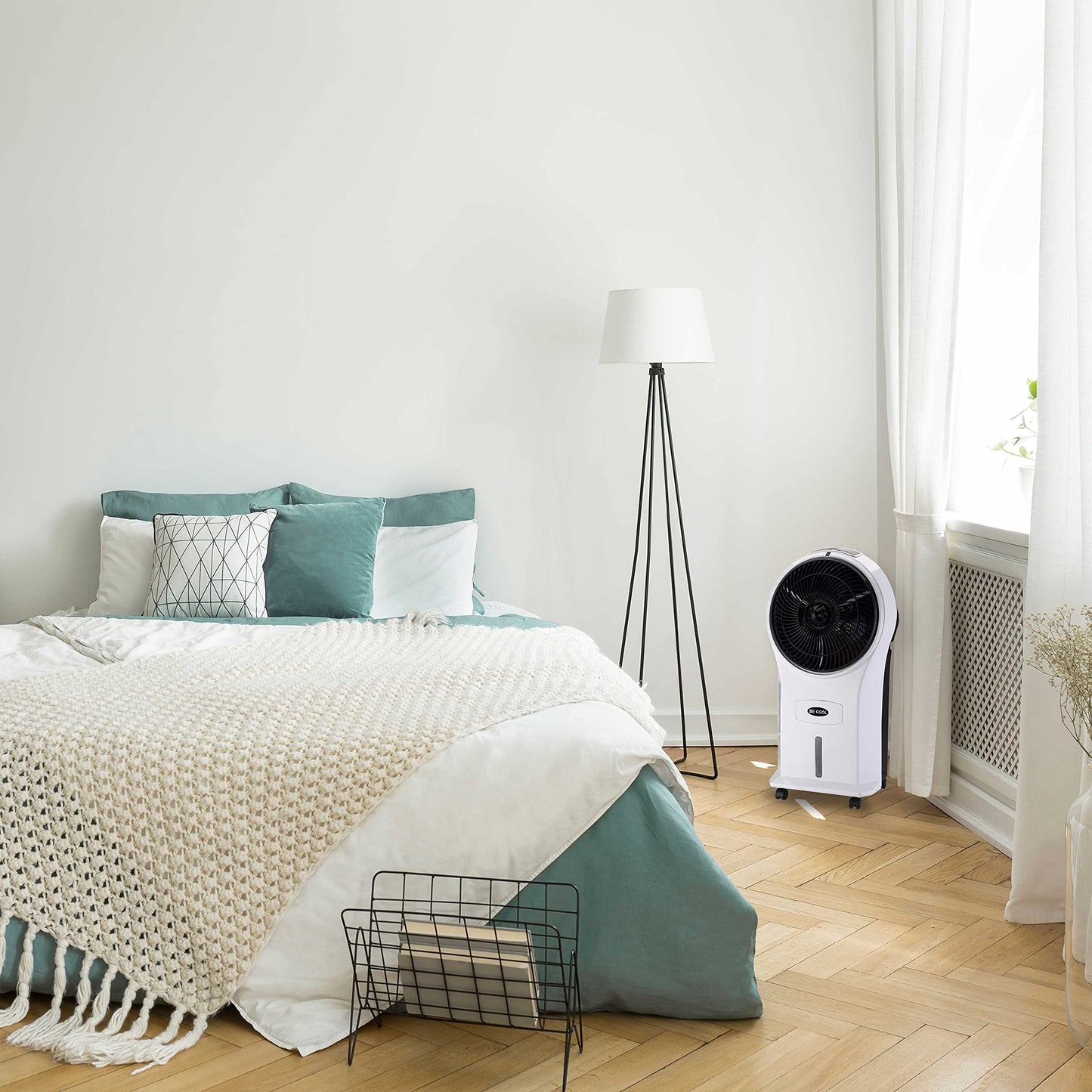 BE COOL air cooler with water cooling, 3-in-1 evaporative cooler, humidifier, fan, 3 speeds, 5 liter water tank, 45 watts, 1050 m³/h, timer, remote control, white/black, BCP5AC2101F.