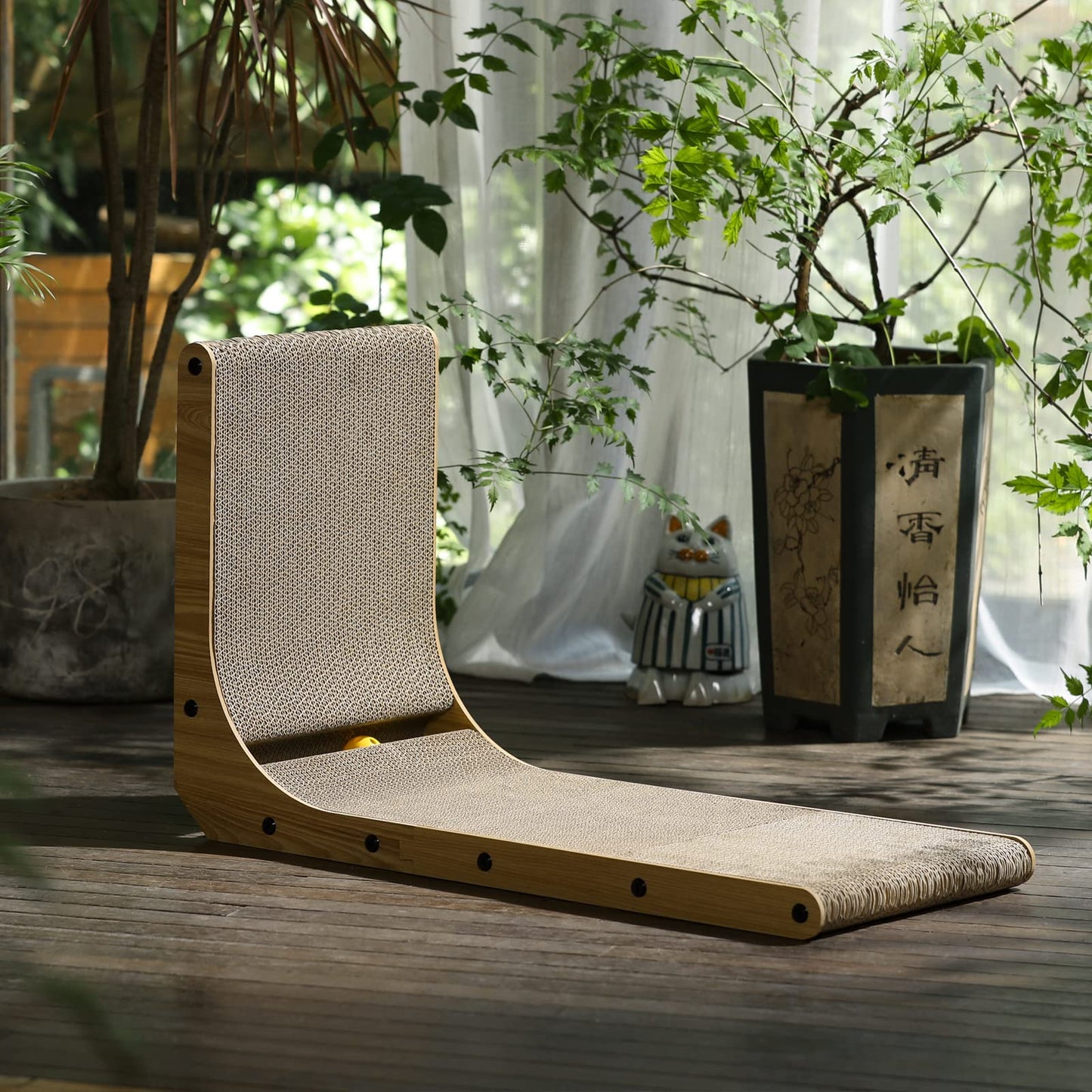 FUKUMARU Cat Scratching Board, 68 cm tall L-shaped cardboard scratch pad for cats, durable cat scratching board with ball toy, premium cardboard cat scratcher for wall and corner, large size.