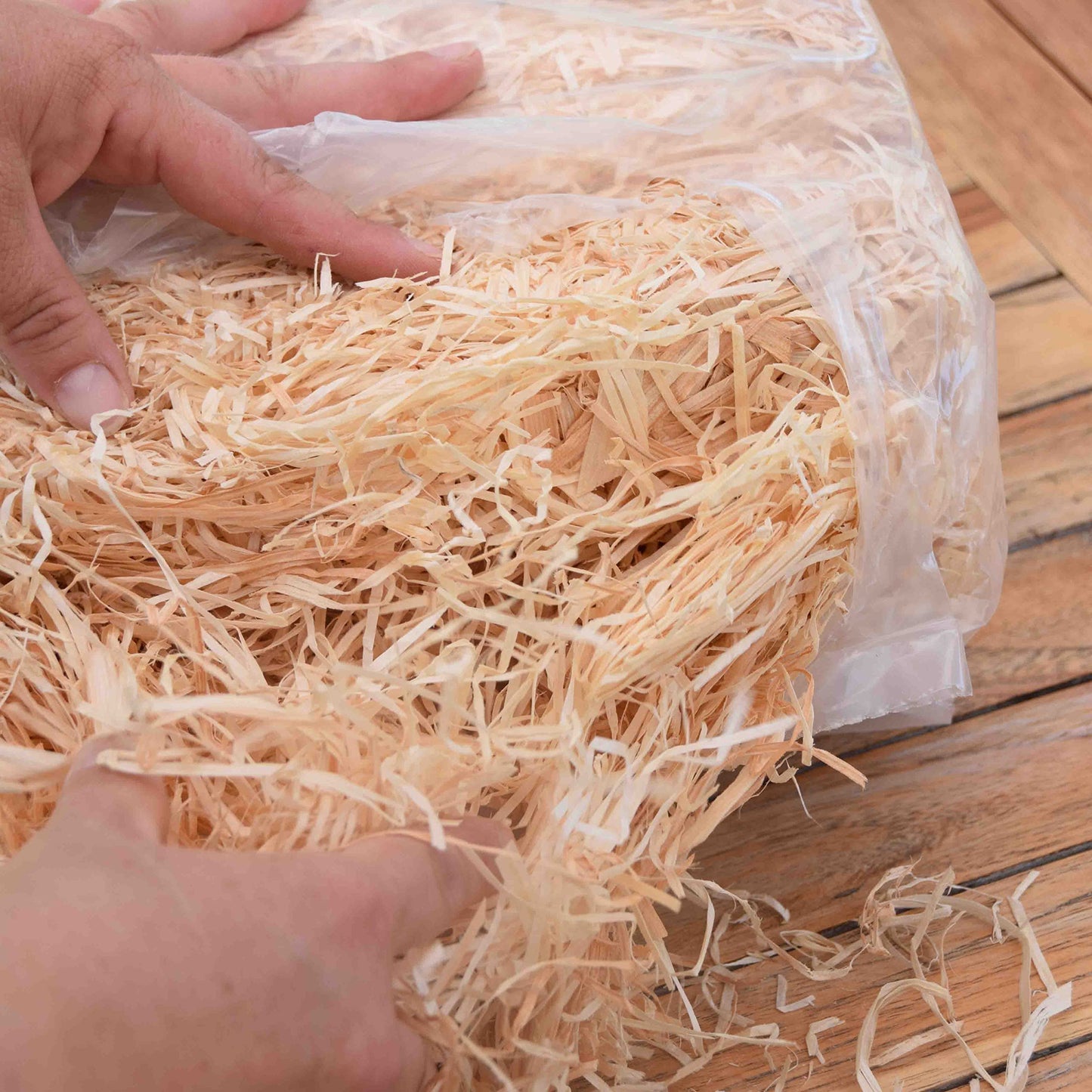 Natural wood wool filling material - 10kg organic packaging material for decorations, gift boxes, and packages - untreated spruce wood wool