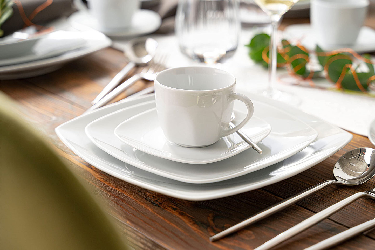 SINGER | 30-piece dinner set, porcelain tableware for 6 people, dishwasher-safe plates set, dining set with dinner plates & coffee service, square white tableware | PREMIUM COLLECTION