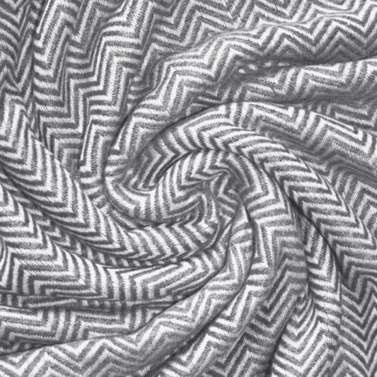 Lorenzo Cana cashmere blanket in grey, 100% hand-woven cashmere sofa throw. Cashmere blanket, living room throw, cozy wrap. Style number: 96277777.