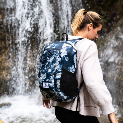 4Monster Foldable Backpack Ultra Lightweight, Unisex Daypack Outdoor, Waterproof Hiking Backpack for Camping, Hiking, Travel, Sports, Climbing, Cycling (Navy Blue, 16L)