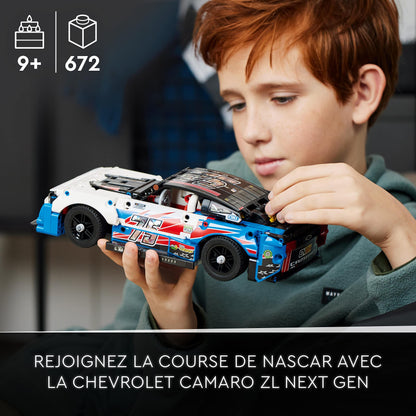 LEGO Technic Lamborghini Huracán and Technic NASCAR Next Gen Chevrolet Camaro ZL1 model car kits. Racing toy sets for collectors. Kit number 42153.