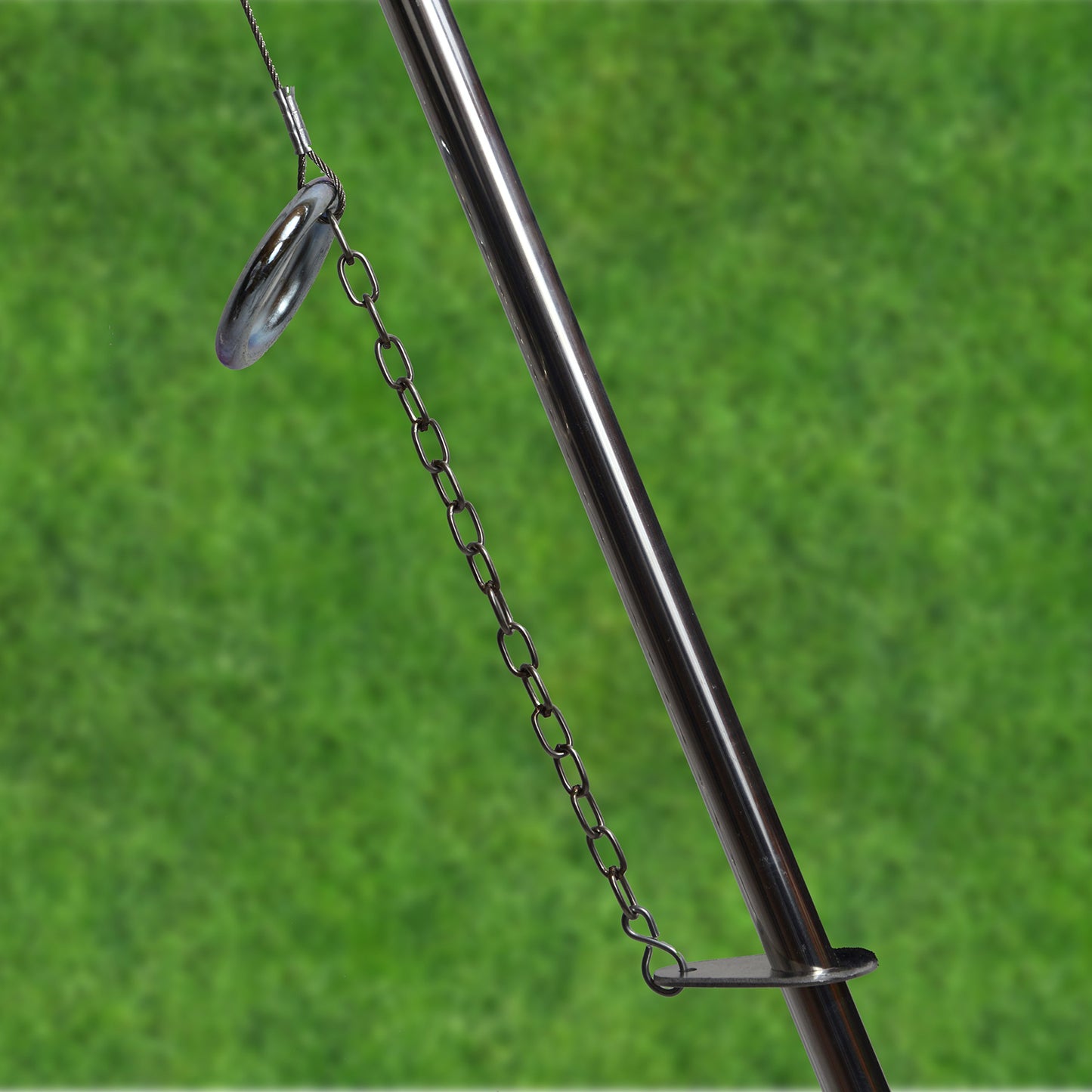 Three-legged swing grill including 60 cm stainless steel grate from German production.