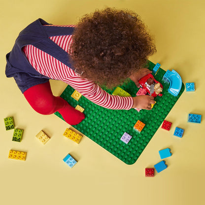 LEGO DUPLO Town Animal Care on the Farm, Toy for kids 2+ & DUPLO Green Baseplate, Baseplate for DUPLO Sets, Construction Toy for Toddlers 10980