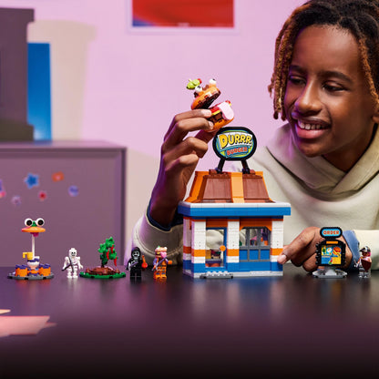 LEGO Fortnite Durrr Burger Restaurant - Gaming toy with Beach Bomber, Beef Boss, Sludge, and ONE Skeleton Minifigures - Collectible gamer gift for boys and girls 10+ years old - 77076