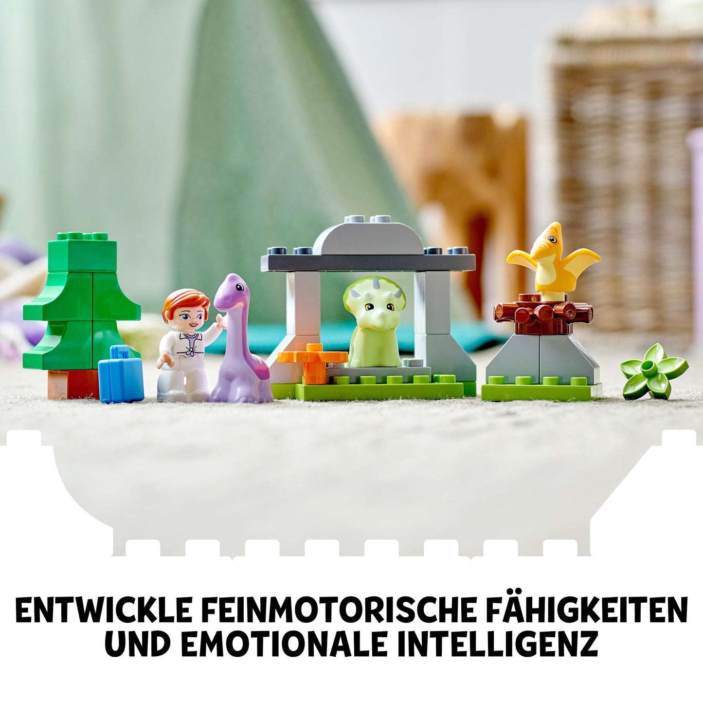 LEGO 10938 DUPLO Jurassic World Dinosaur Kindergarten with baby dino figures and Triceratops, toy and bricks for toddlers from 2 years old, girls and boys.