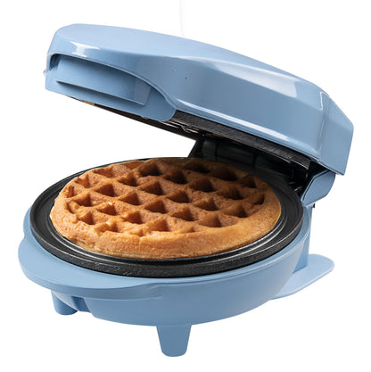 Bestron Mini Waffle Iron for classic waffles, small waffle maker with non-stick coating, perfect for kids' birthdays, family gatherings, Easter or Christmas, retro design, 550 watts, color: Blue.