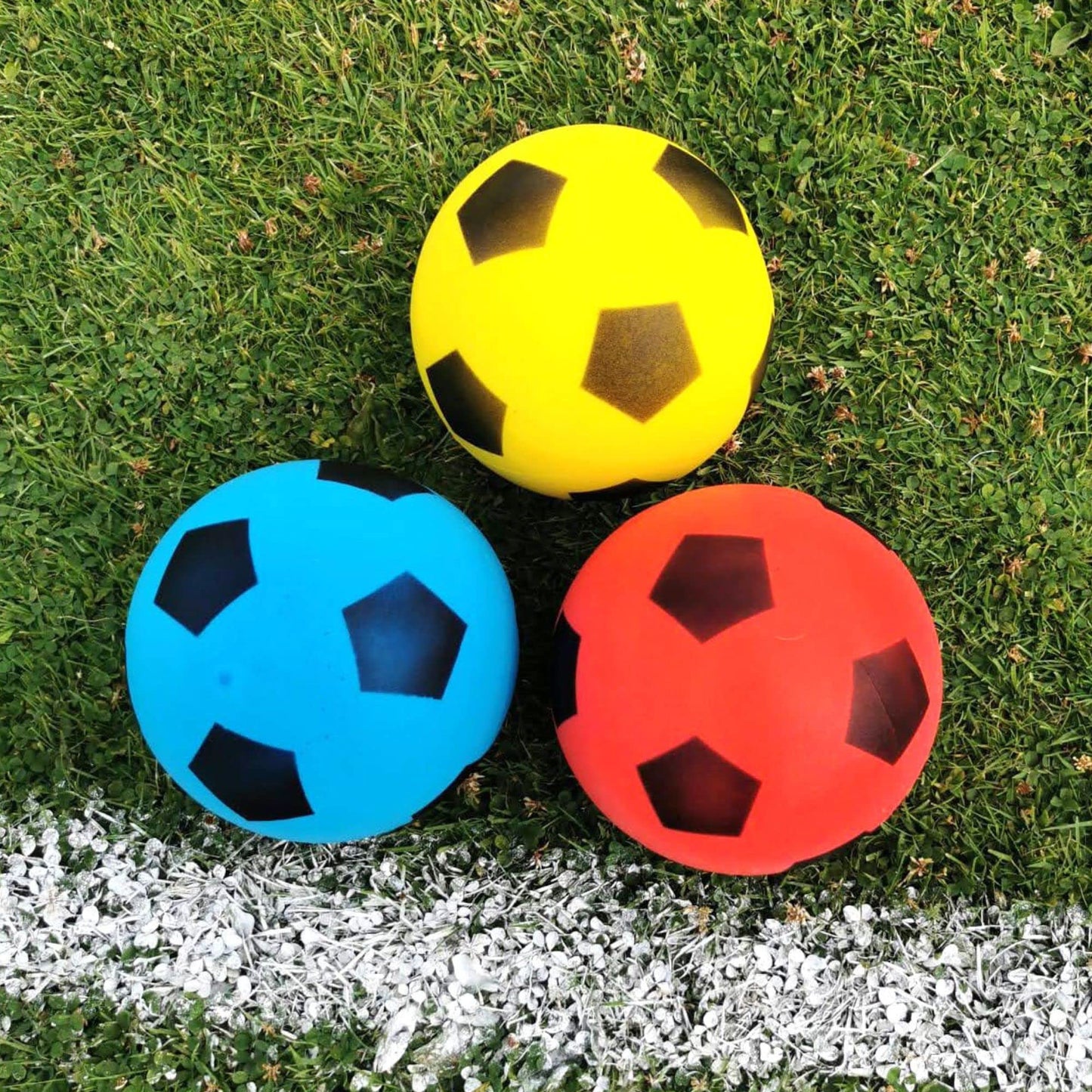 Fun sport foam soccer balls 3-pack | Soft foam soccer balls for indoor & outdoor | Lightweight, durable & safe | Perfect for kids, teens & adults | 19.4 cm (Red, Blue & Yellow)
