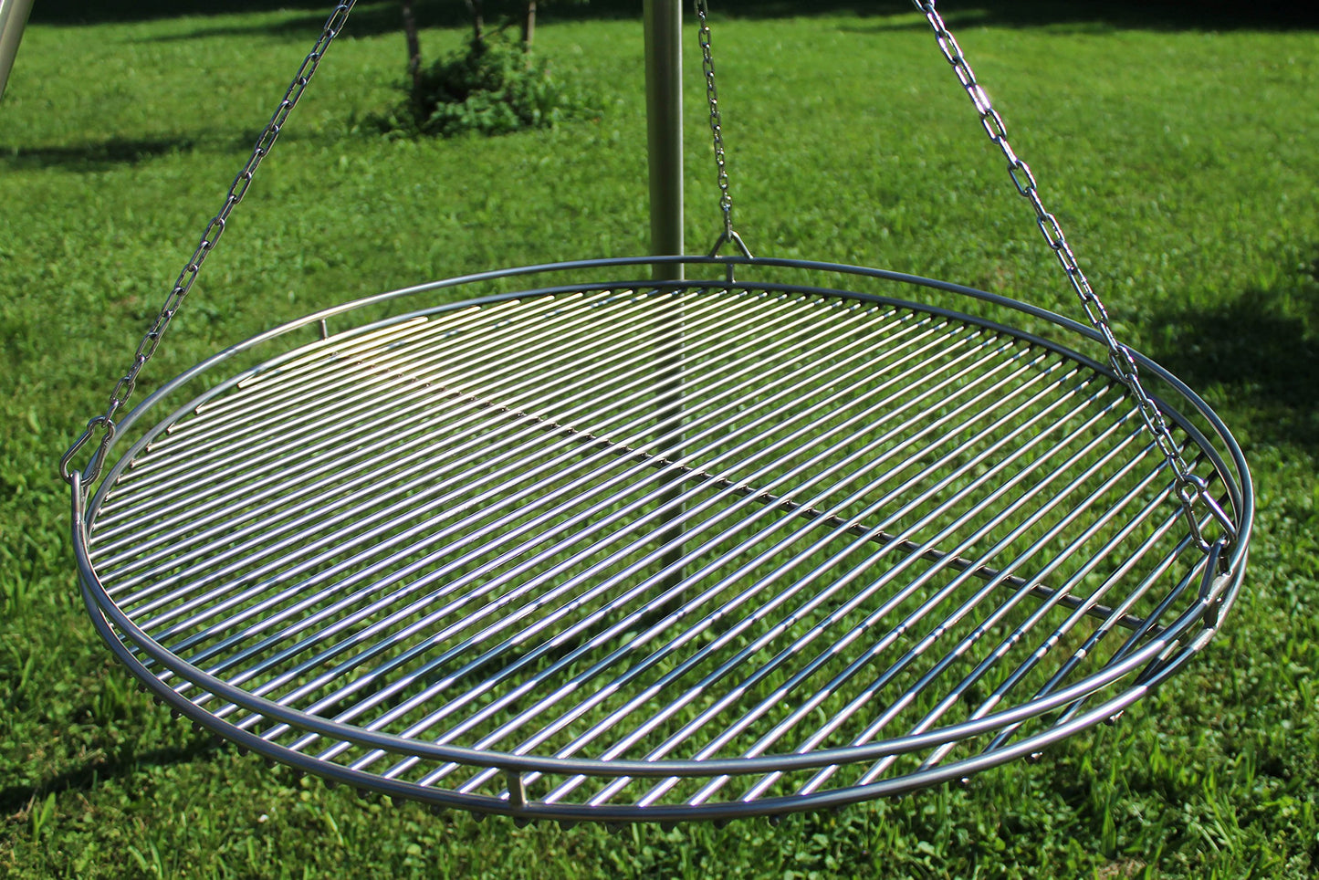 VEIKIN DESIGN Stainless Steel Grill Grate Ø 60 cm with railing, chain set, and swivel rope, Round Grill Grate for Swing Grill, Heavy-duty, Professional Grill Grate, Handmade in Germany