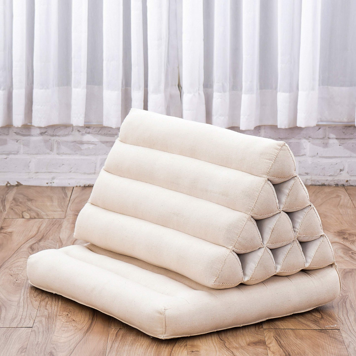 Leewadee Thai pillow foldable mattress, chill-out foldable mat, padded reading support floor lying mat with triangle pillow Thai mat, kapok, 75 x 50 cm, natural