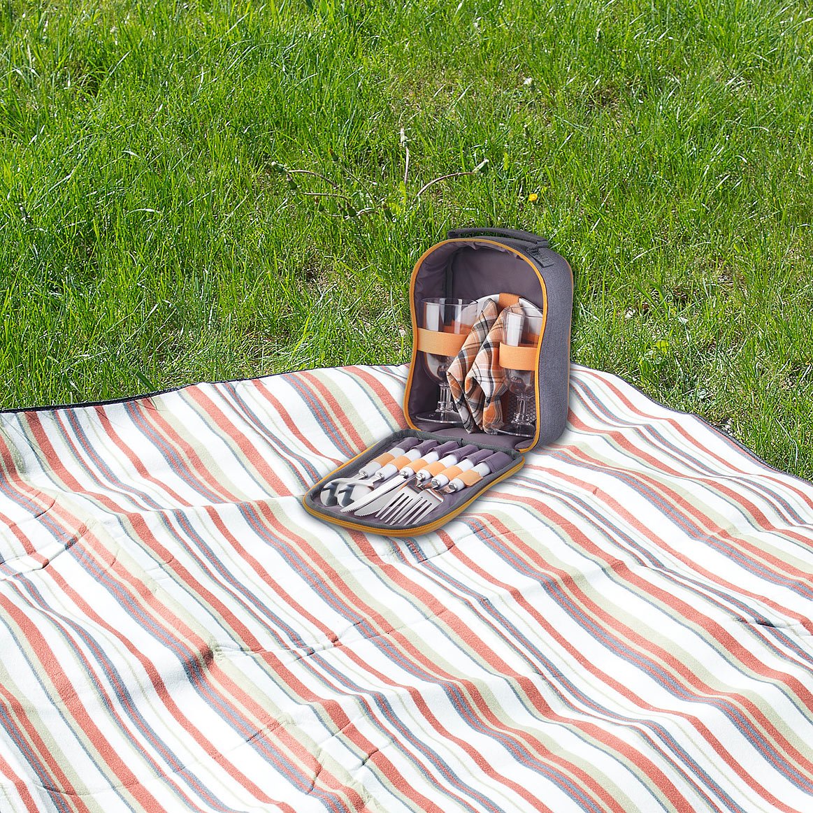 PEARL Picnic Dinnerware: Picnic set for 2: glasses, napkins, plates, cutlery (dinnerware set, 2 people, picnic backpack)