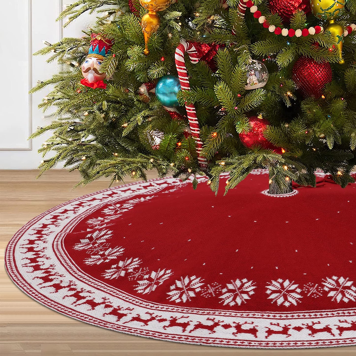 Dreamisland Large Christmas Tree Skirt, 122cm Red Knitted Christmas Tree Skirt Carpet Snowflakes Reindeer Tree Skirt Christmas Tree Skirt Round Tree Stand Mat Home Celebration Christmas Tree Decoration
