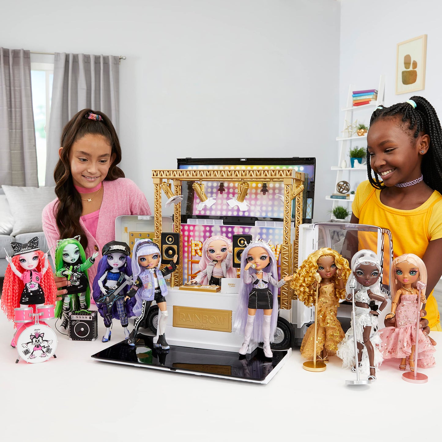 Rainbow High 578437 Vision Royal Three K Pop Fashion Doll, Tessa Park, includes 2 Mix and Match Designer Outfits with Microphone, Headset, and Band Merchandise. Perfect for kids ages 6+. Multicolored.