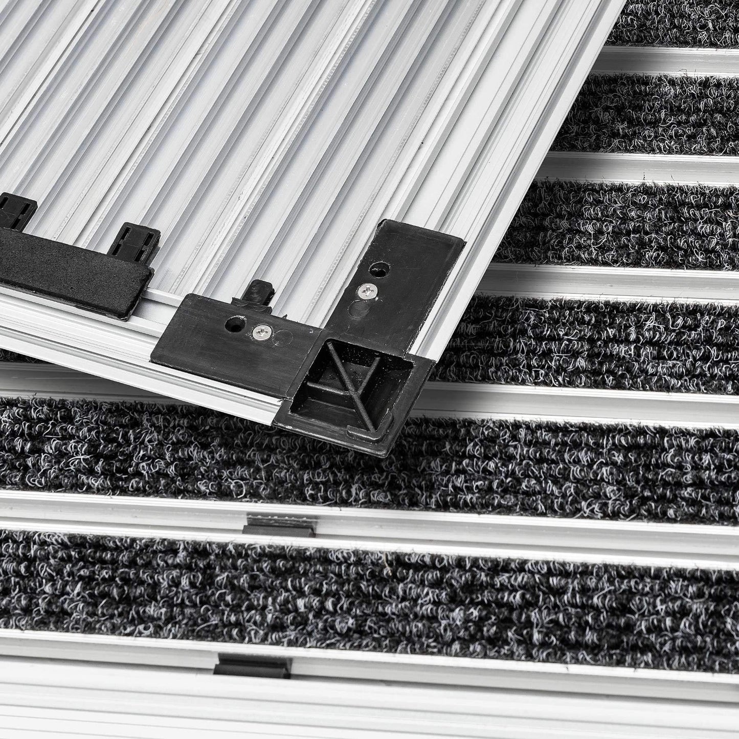 Astra high-quality dirt-trapping mat - outdoor doormat - scraper mat with ramp edges - 100% aluminum frame - 45 x 75 cm - grey