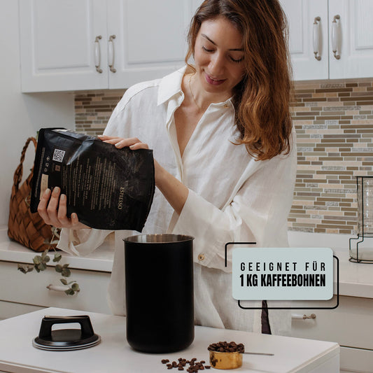 KC Kitchen & Co. Coffee canister airtight for 1 kg coffee beans – Stainless steel storage container with vacuum seal & aroma closure – Storage canister for coffee, tea, sugar, cereal Matte Black (2800 ml)