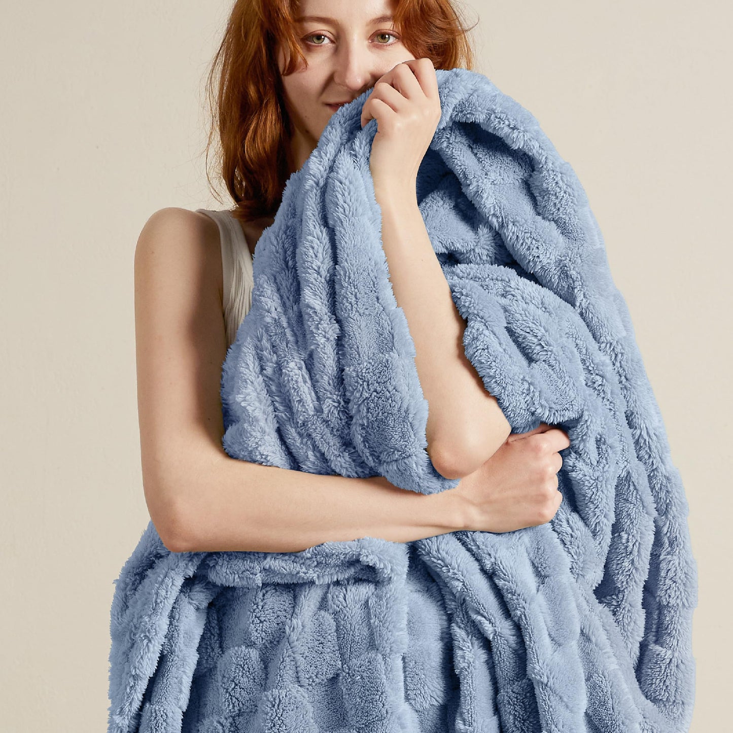 BEDSURE throw blanket 220x240 - Bedspread, Fleece blanket & Wool blanket, Sofa blanket, Checkered pattern blanket XXL, Soft Warm Plaid blankets for room decor, Living & Cozy blankets, Blue, 220x240 cm