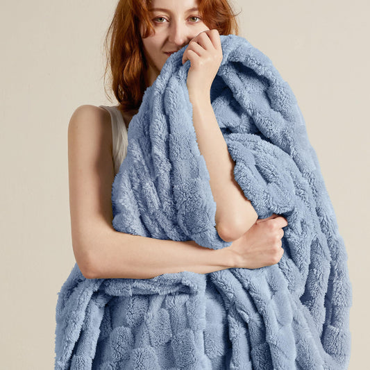 BEDSURE throw blanket 220x240 - Bedspread, Fleece blanket & Wool blanket, Sofa blanket, Checkered pattern blanket XXL, Soft Warm Plaid blankets for room decor, Living & Cozy blankets, Blue, 220x240 cm