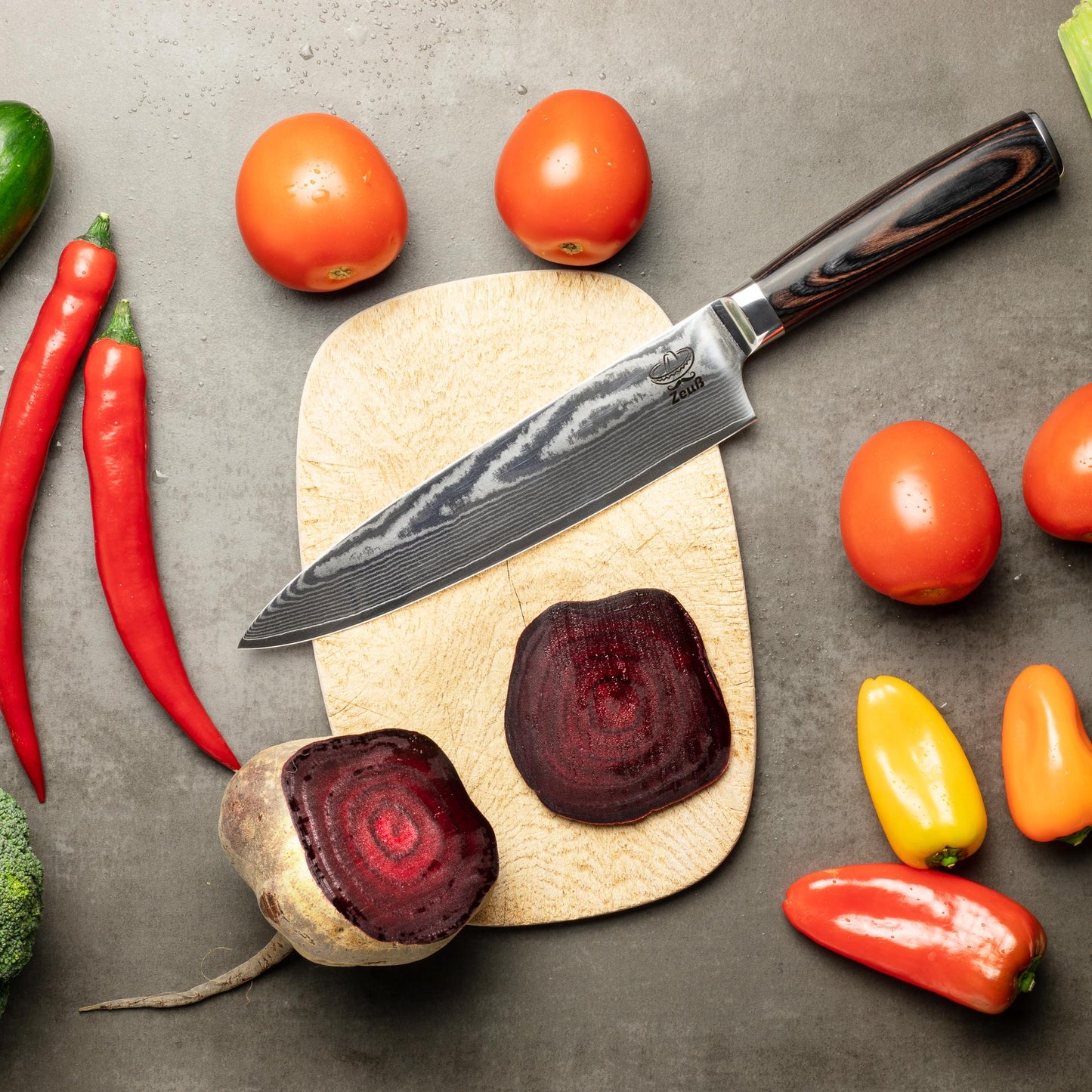ZEUS Damascus Knife Kitchen Knife XL (32cm) Professional chef's knife made of genuine 67 layers of Damascus steel I Damascus kitchen knife and chef's knife with sharpening stone, wooden handle, blade cover, and gift box