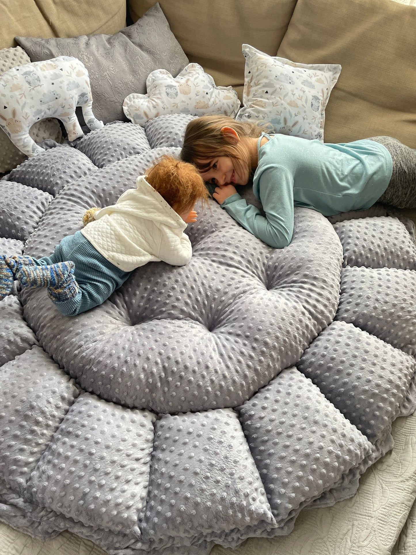LOOLAY Baby Nest 3in1 XXL - Nest Baby Playmat and Travel Bed 90/155cm - Handmade from Cotton with Ruffles - Perfect for Twins (Beige Bunny/Minky Graphite)