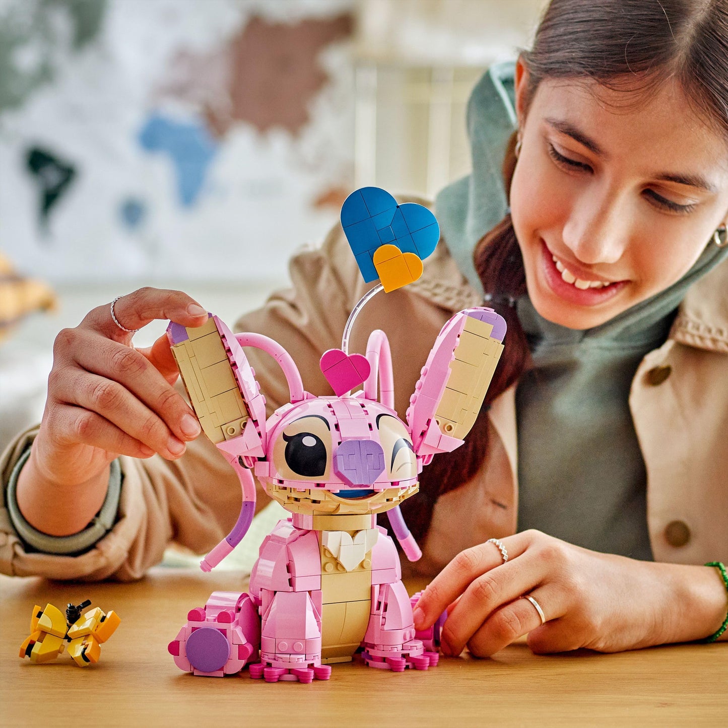 LEGO | Disney Angel - Lilo & Stitch Toy - Buildable playset with 3 heart balloons & 1 butterfly - Creative decoration - Gift for girls, boys ages 9+ and adult fans - 43257