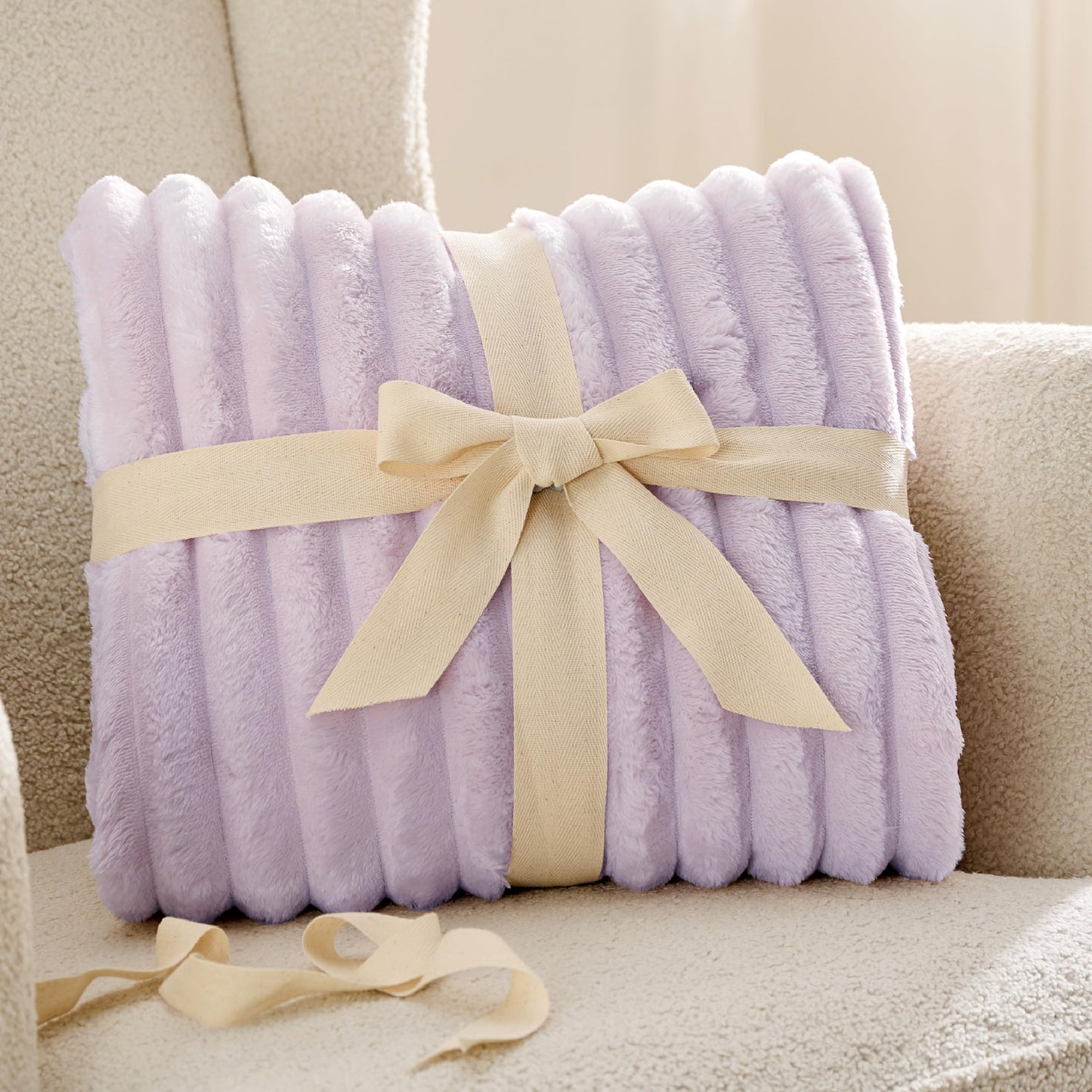 BEDSURE Cozy Blanket 220x240 - Bedspread, Wool Blanket & Fleece Blanket, Sofa Throw, Soft Warm Thick Cord Blanket for Room Decor, Living & Snuggle Blankets, XXL Large Cover, Lavender, 220 x 240 cm