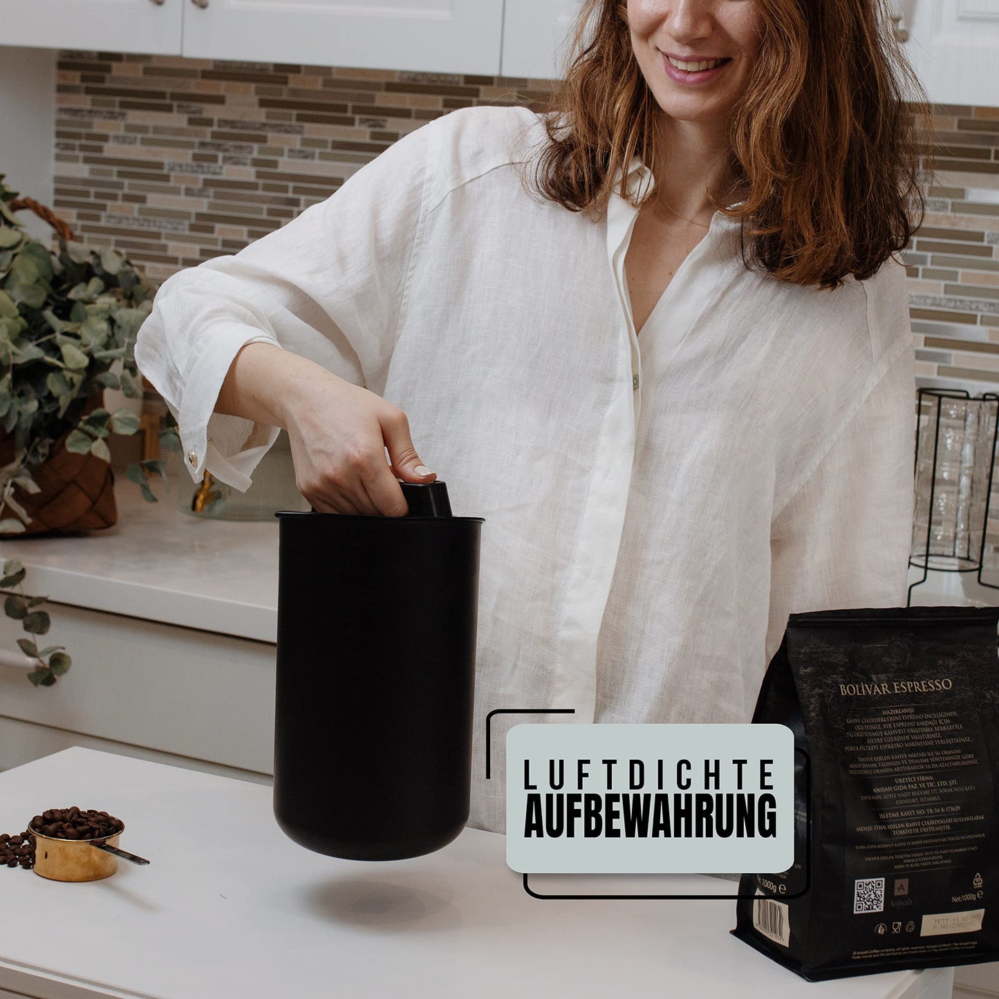KC Kitchen & Co. Coffee canister airtight for 1 kg coffee beans – Stainless steel storage container with vacuum seal & aroma closure – Storage canister for coffee, tea, sugar, cereal Matte Black (2800 ml)