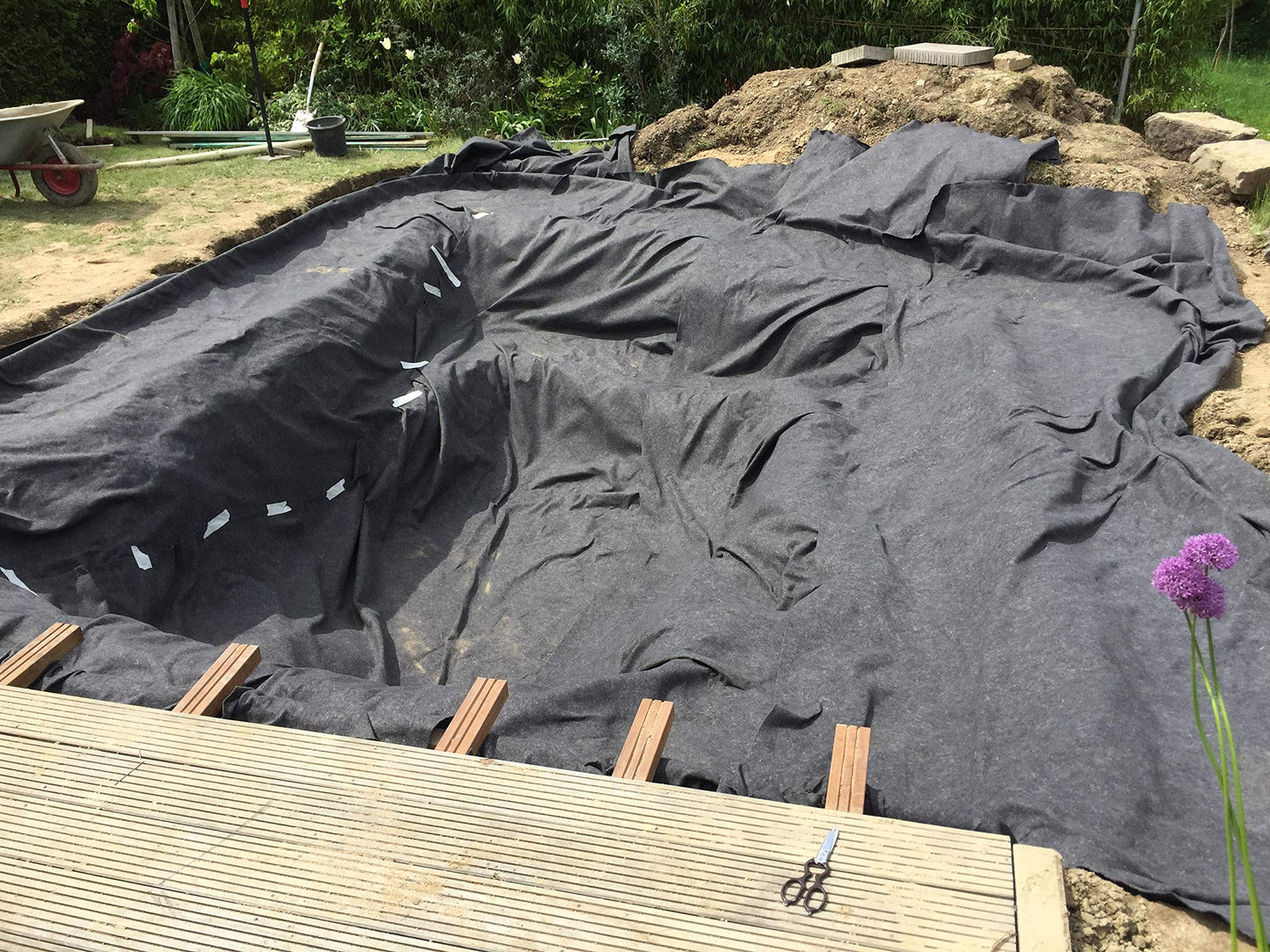 Aquagart pond liner I 2m wide base for your pool I ground protection for your pond liner I water-permeable ground protection fleece I protective fleece for your pool bottom (8m, gray 500g 2m wide)