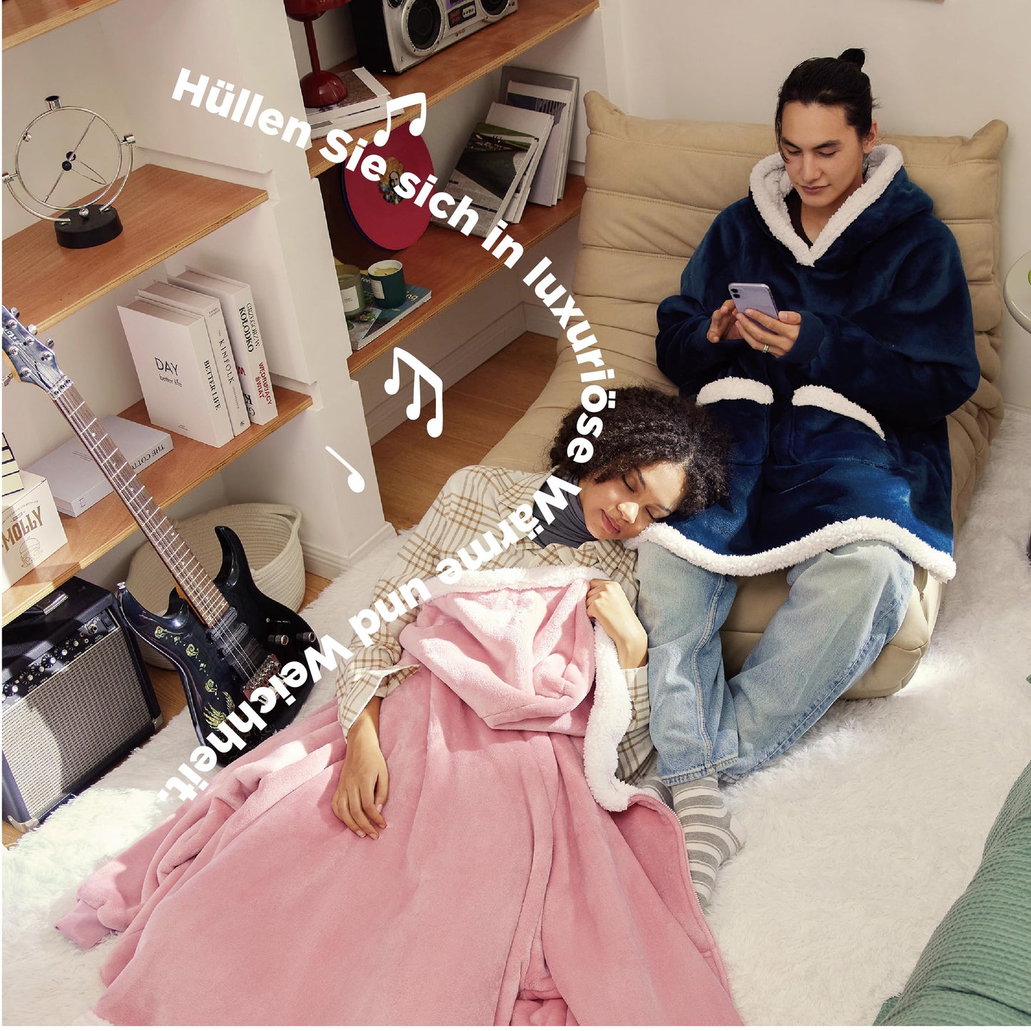 BEDSURE Hoodie Blanket with Sleeves and Hood - Sherpa Sleeve Blanket Sweatshirt for Women, Blue, 110x90cm.