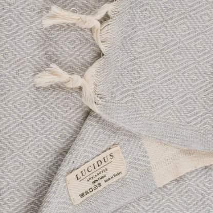 LUCIDUS Beach towel - 100% Turkish cotton, quick drying & sand-free, 100x200 cm bath towel hammam towel for women & men - lightweight & ideal for travel, bath, yoga, camping (moon gray diamond)