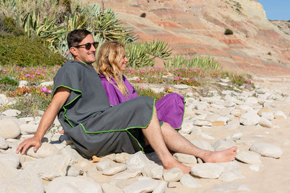 Fit-Flip Surf Poncho Microfiber - Changing Robe for Beach - Adult Beach Towel - Quick Dry Bathrobe - Surfing Beach Poncho - Ultralight Surf Ponchos (Size M, Dark Gray/Green)