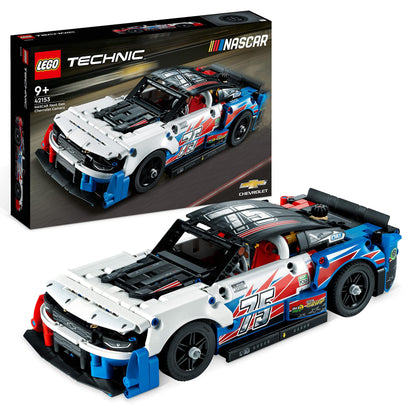 LEGO Technic Lamborghini Huracán and Technic NASCAR Next Gen Chevrolet Camaro ZL1 model car kits. Racing toy sets for collectors. Kit number 42153.