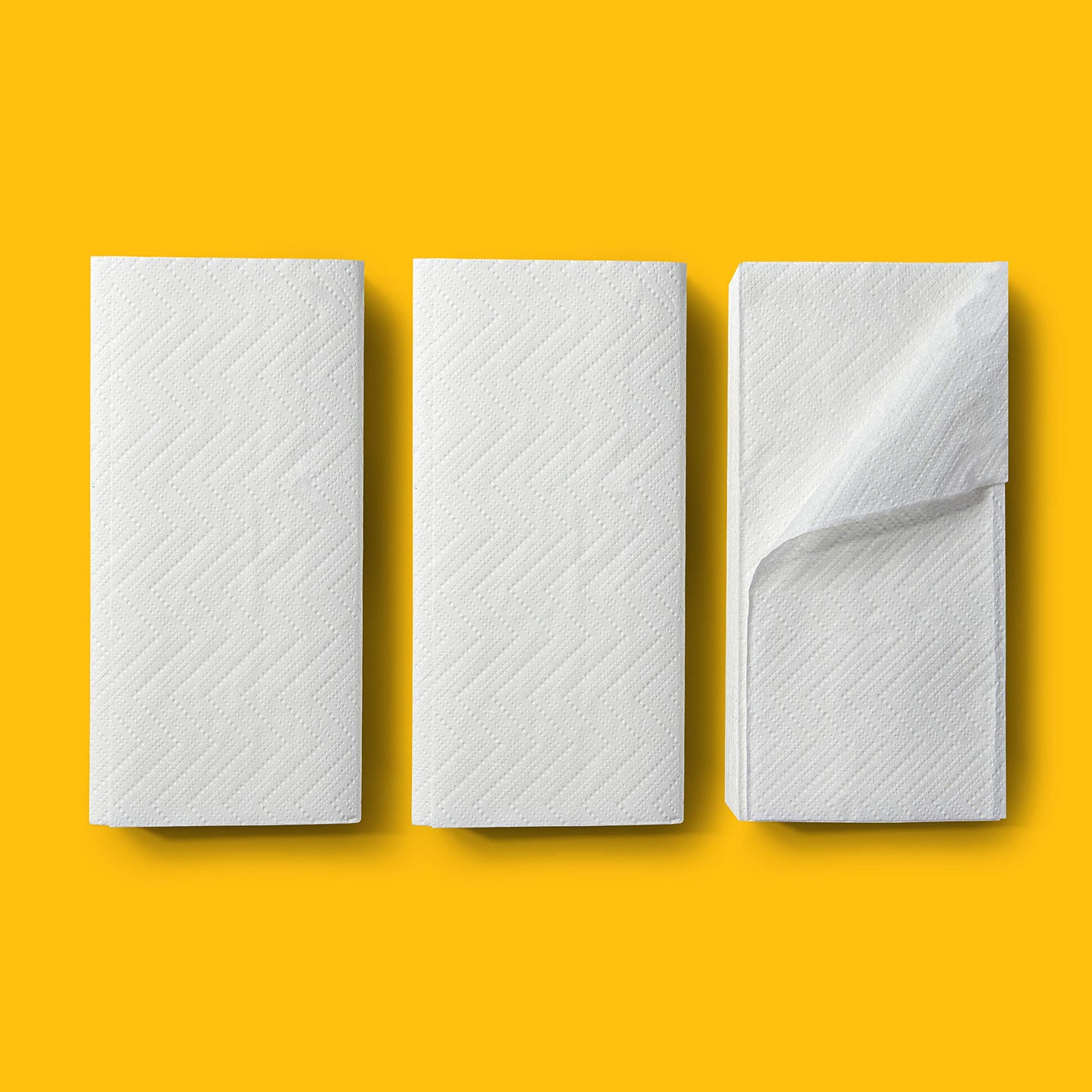 AmazonCommercial Multifold (Z-Fold) Paper Towels, 2-ply Pure Cellulose, 4000 Sheets (200 Sheets, 20-Pack), Sheet Size: 9.5 x 8 inches, Compatible with H2 Dispenser.