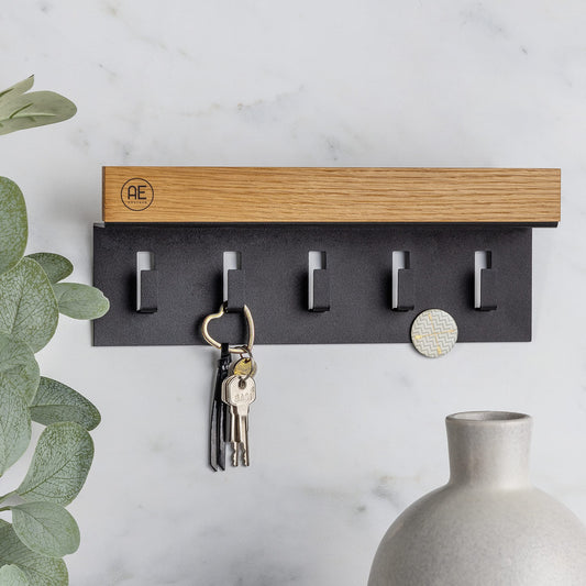 AE GÜNTHER® Key Board Wood - Key Holder Black Steel - Oak Key Board - Key Organizer with Storage - Keychain - Key Box - Wall Organizer - Key Rack