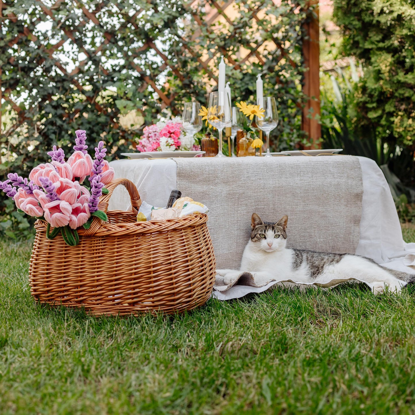 Creative Home Large Picnic Basket Wicker Basket with Handles Shopping Basket Car Basket | 45 x 32 x 34 cm (+/- 1 cm) | Large, Lightweight | Natural Brown | Handwoven | Versatile, Durable Easter Basket Woven