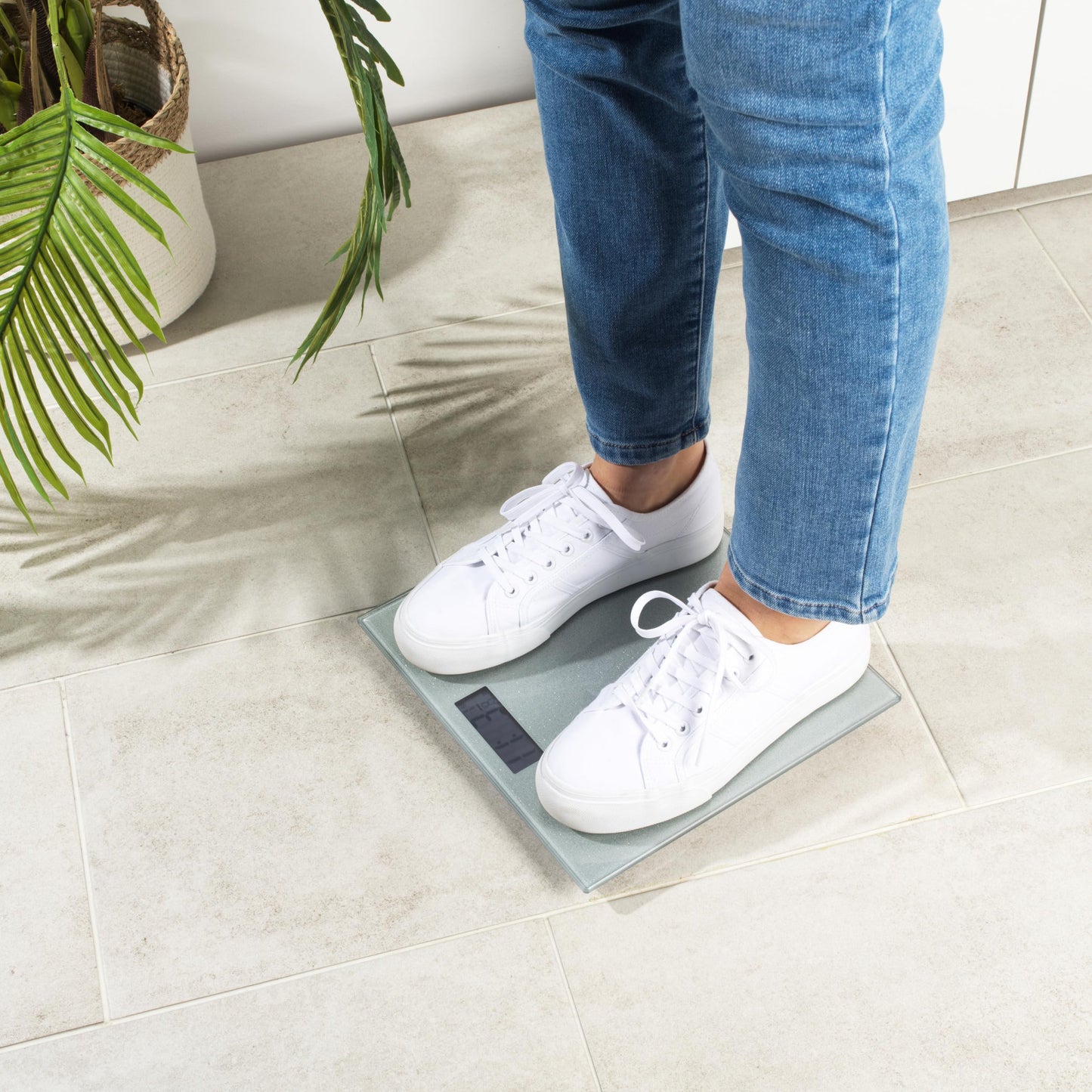 Salter 9037 SVGL3R bathroom scale with glitter, digital personal scale, tempered glass platform, easily readable, instant weight measurement, glass scale, 180kg capacity, body scale, Silver.