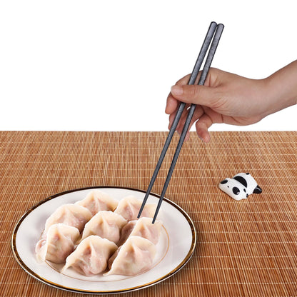 Reusable fiberglass chopstick set with panda design - 2 pairs of dishwasher-safe chopsticks + ceramic rest - elegant Chinese gift