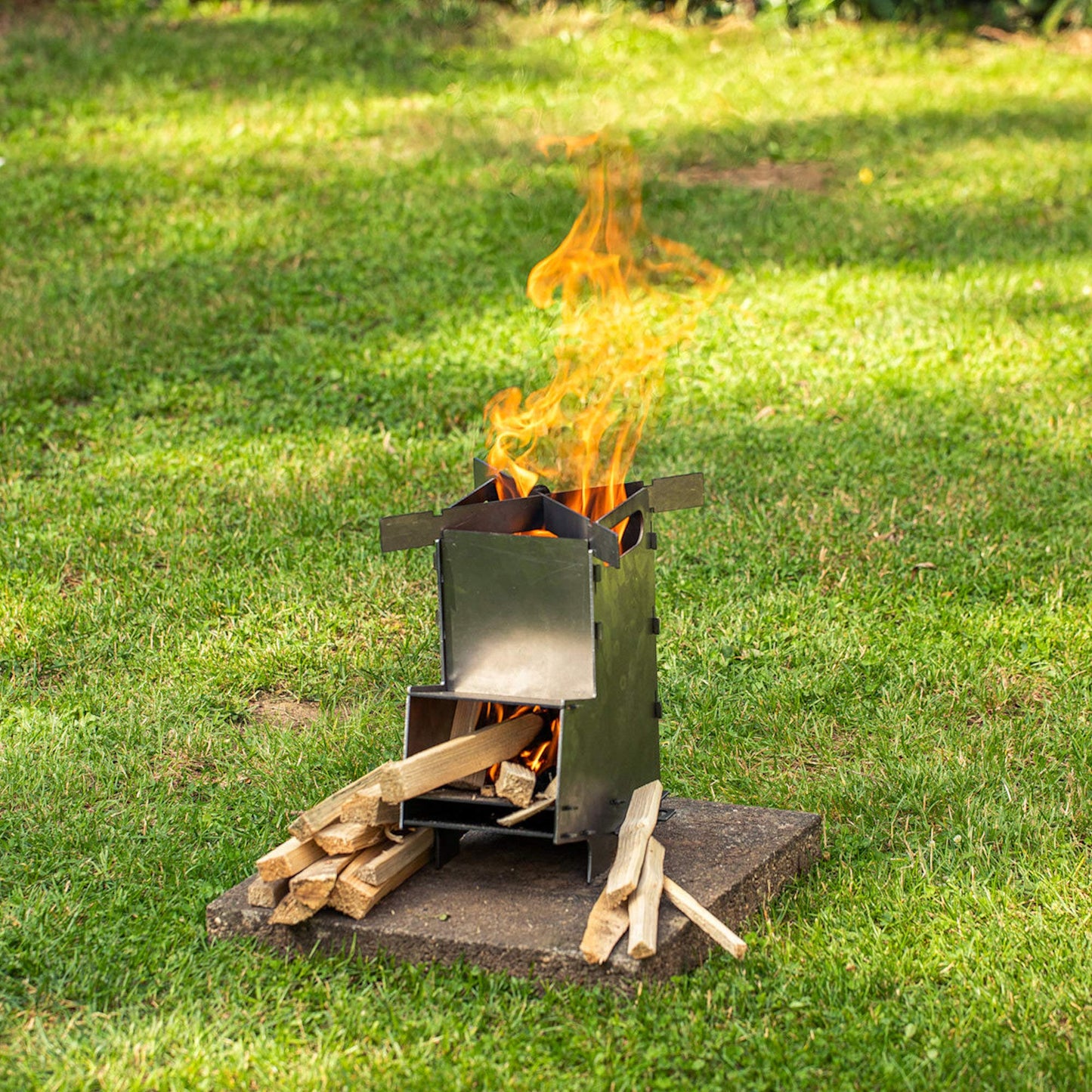 BBQ-Toro Rocket Stove #5 | Rocket Stove plug-in system made of solid 2mm thick steel | Outdoor oven for grilling on patio, garden, camping for Dutch ovens, grill pans | Camping stove