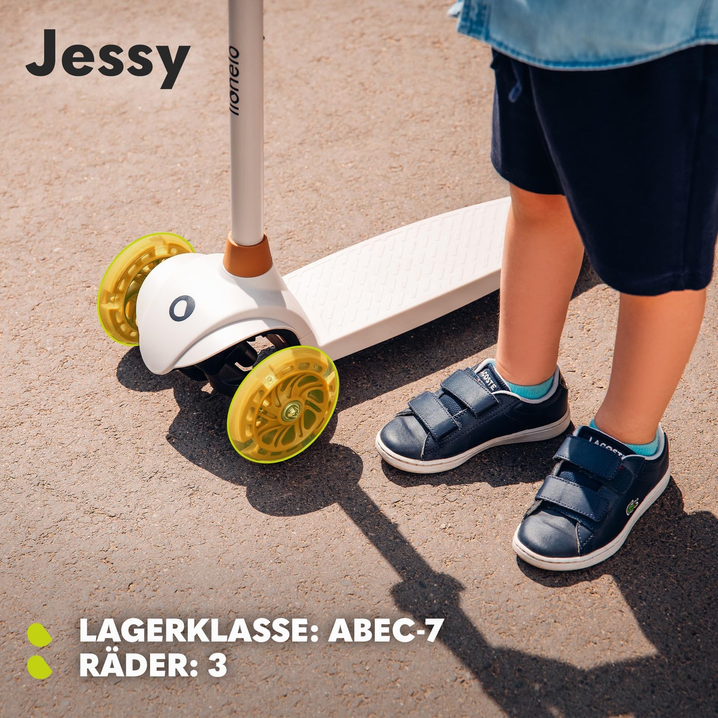 LIONELO Jessy Premium tricycle scooter with LED wheels for children 3 years up to 50 kg, adjustable height and non-slip platform, foldable scooter. Perfect for toddler boys and girls.
