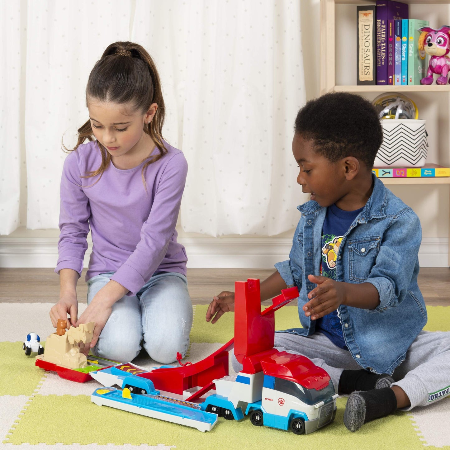 PAW PATROL True Metal Launch'N Haul PAW Patroller with Robodog, for True Metal die-cast vehicles, 1:55 scale, toy suitable for children aged 3 years and up.