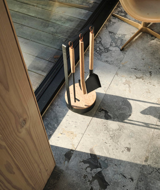 Morsø Adrian fireplace tool set - the original, high-quality designer fireplace set, 4-piece set with shovel, brush, poker & stand, black/natural wood.