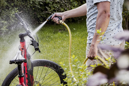 REHAU Garden Spray Premium, spray for cleaning and spraying, garden hand shower with guaranteed high durability.