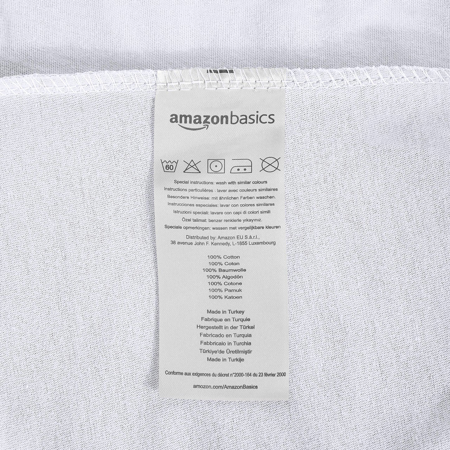 AmazonBasics Fitted Sheet, Jersey, White - 200 x 200 cm