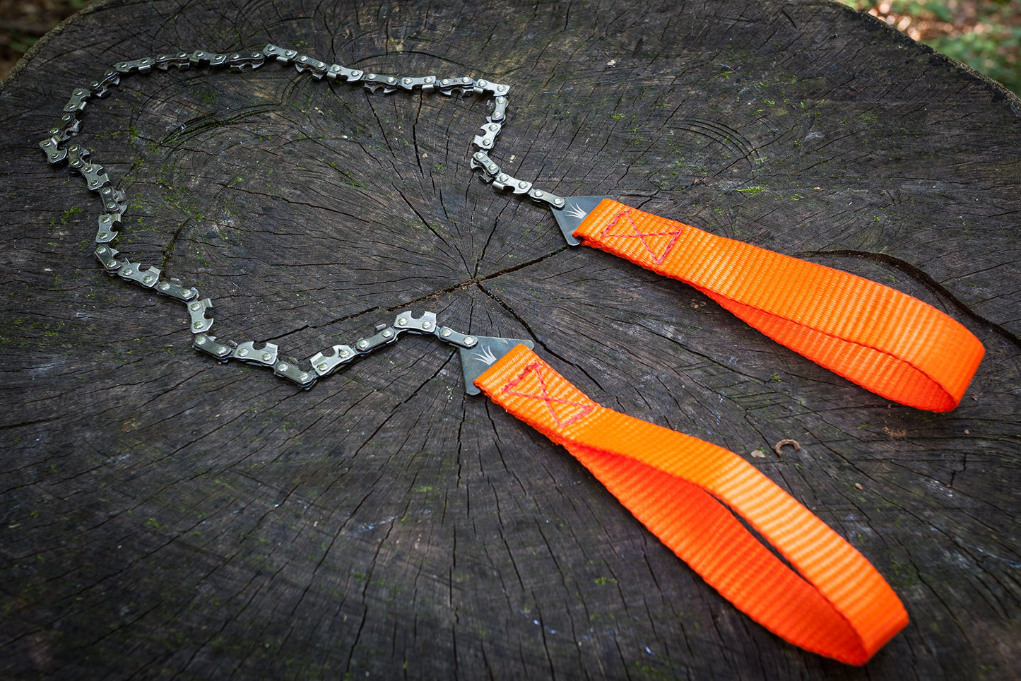 More bite with 33 carbon steel teeth - Nature is Adventure hand chainsaw with belt pouch - Premium survival branch saw garden saw for camping, garden, & outdoor accessories.