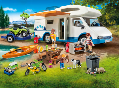 PLAYMOBIL 9318 Fun Camping Set for the whole family with removable roof, trailer hitch, and pull-out awning, for ages 4 and up.
